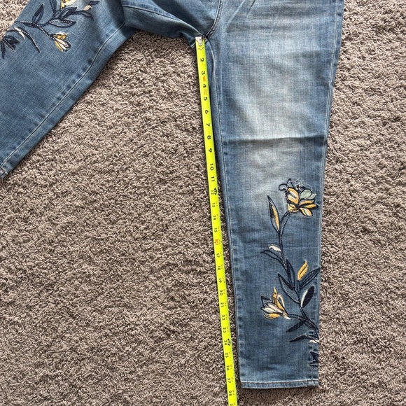 Chico's So Slimming Girlfriend Slim Leg Ankle Jeans - Picture 9 of 12